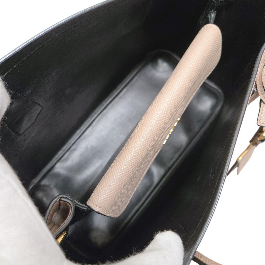 極美品✨プラダ サフィアーノキュイール ハンドバッグ ベージュ 1BG887