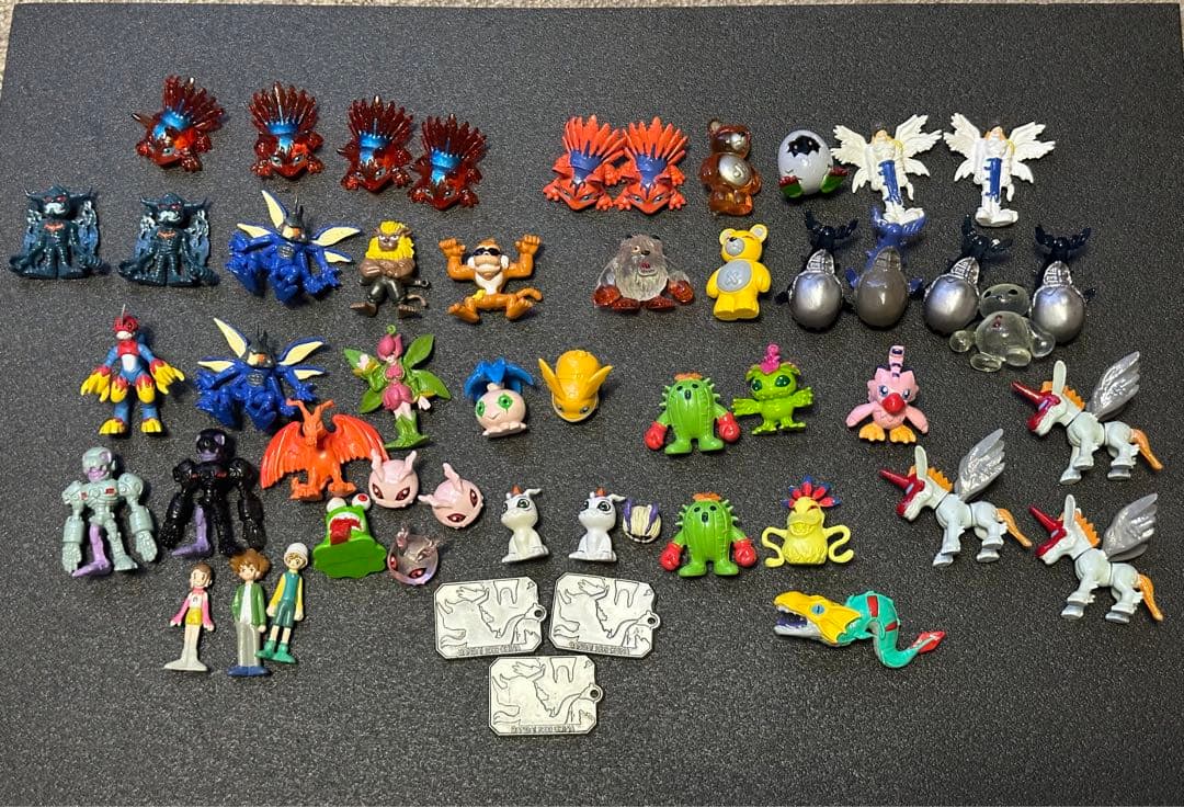 デジモン チョコエッグ等フィギュアまとめ売り