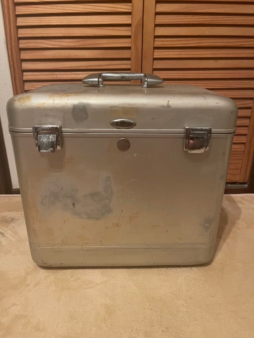 年末年始限定で半額！激レア！ヴィンテージ　ゼロハリバートン レコードケース 年末年始限定で半額！激レア！ヴィンテージ ゼロハリバートン レコード