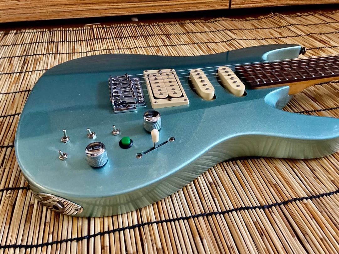 ☆早い者勝ち☆珍色　モディファイして新機能満載 AriaProII SSH ST