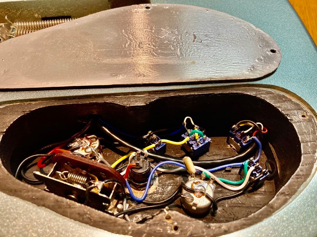 ☆早い者勝ち☆珍色　モディファイして新機能満載 AriaProII SSH ST