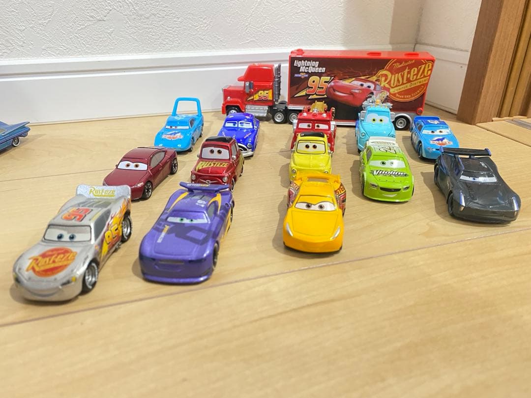 カーズ トミカ 28台 まとめ売り