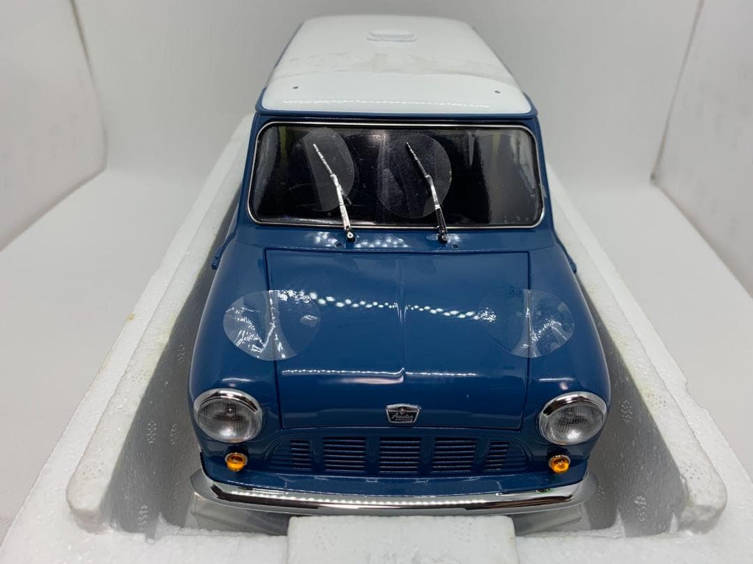 ミニカー SUN STAR 1/12 1960 RAC AUSTIN MINI VAN