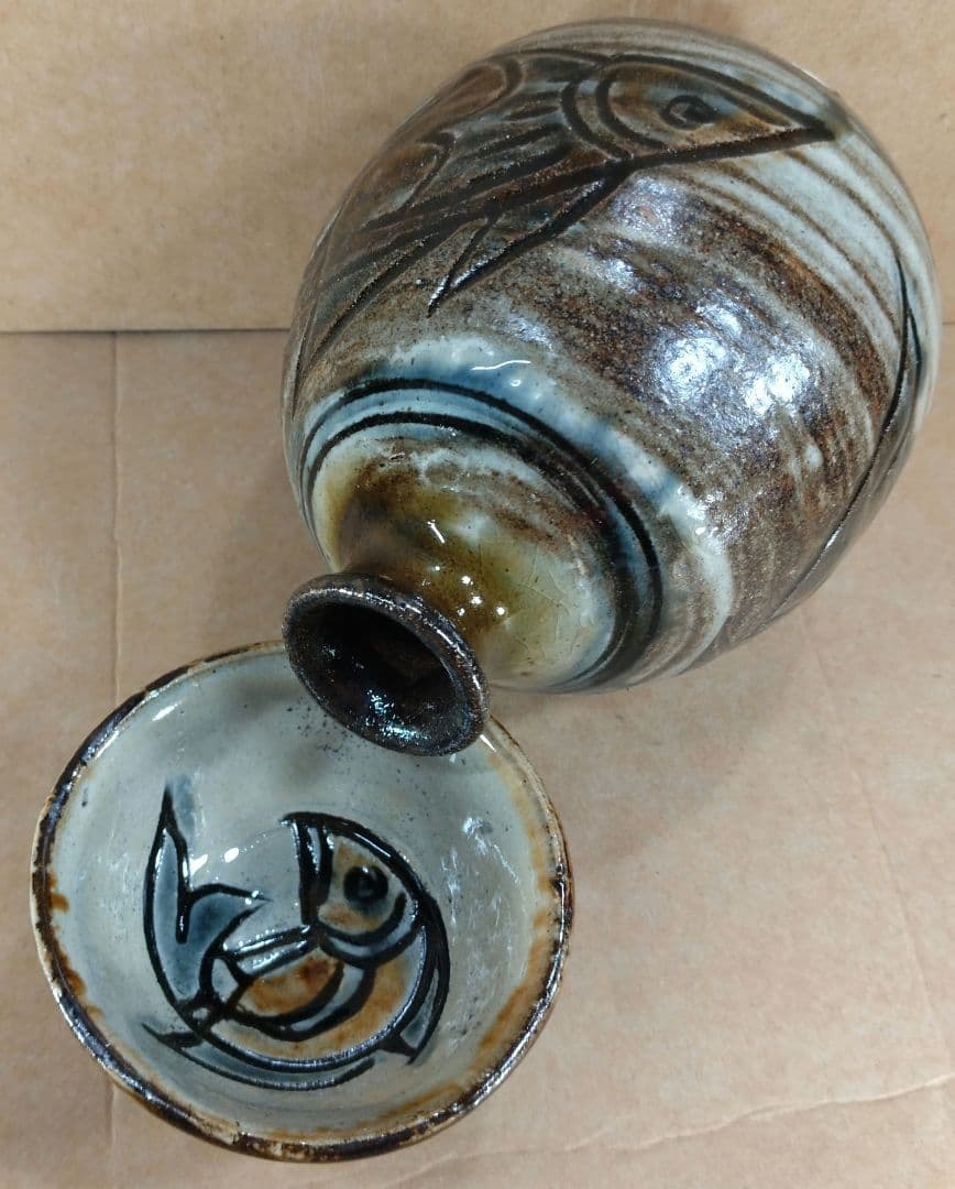 本物保証】金城次郎「徳利」「壷屋焼 ぐい呑」2セット全共箱 栞2 人間