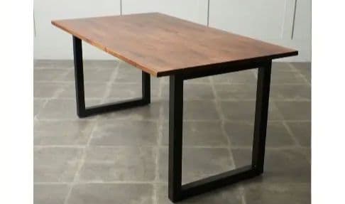 ソリッドテーブル　ダイニングテーブル