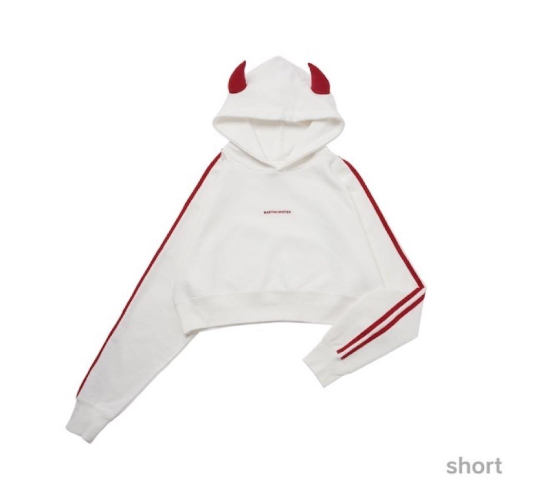 BABYMONSTER モンスターフーディー パーカーWHITE(short) - メルカリ