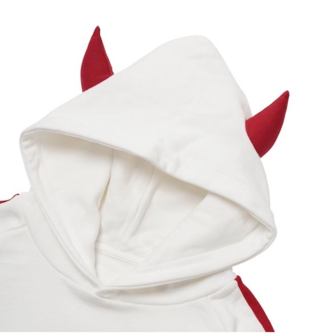 BABYMONSTER モンスターフーディー パーカーWHITE(short) - メルカリ