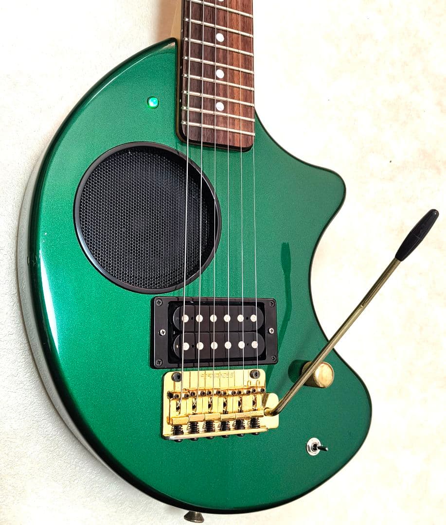 【美品】ZO-3 芸達者 MG アンプ内蔵ミニギター 専用ケース付 ぞうさん