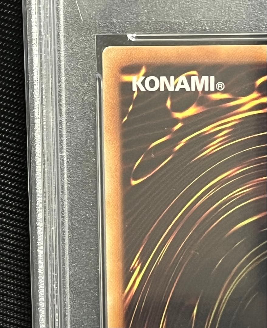 遊戯王　三幻神　ミレニアムゴールド　PSA 3枚セット　３連番