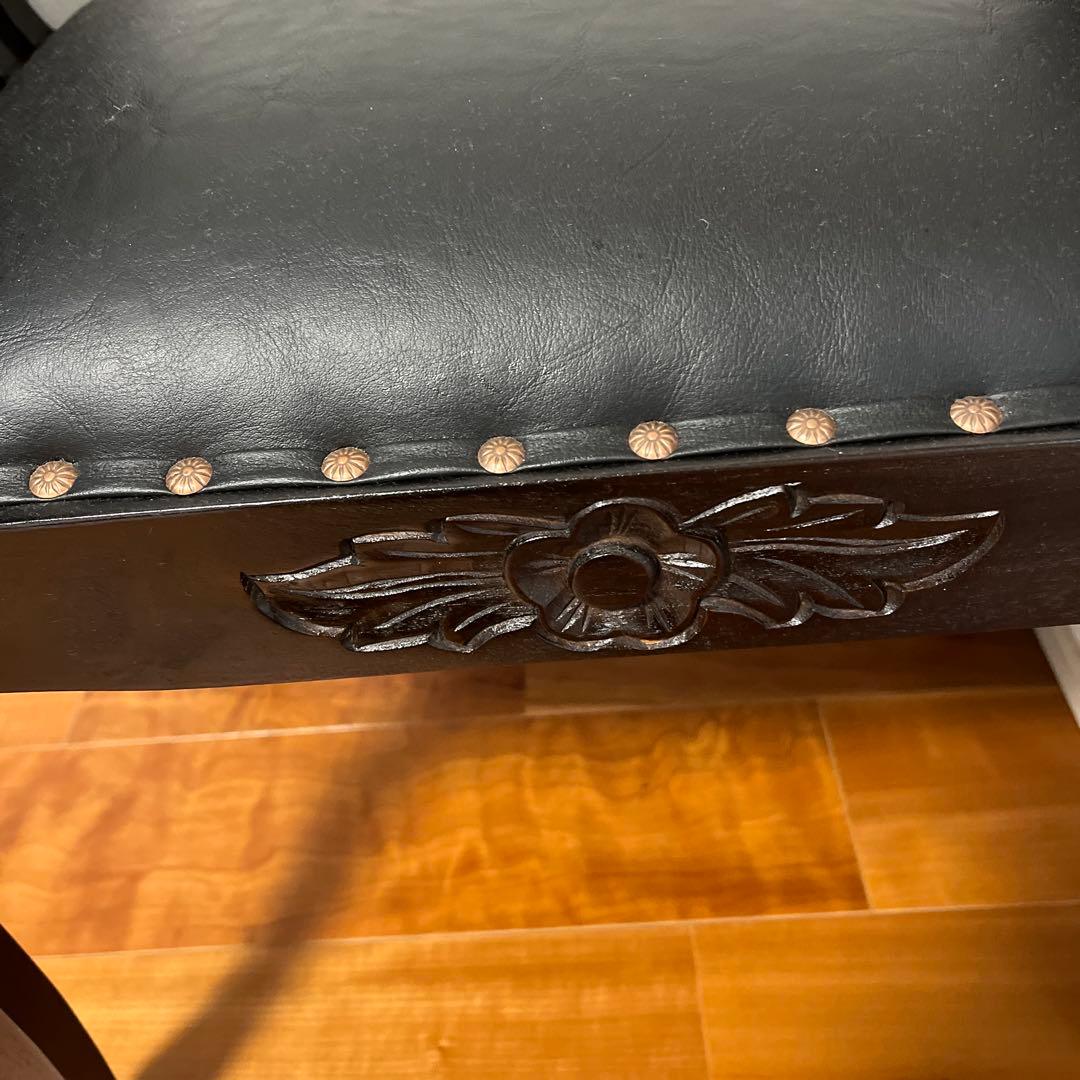 アジアンスタイル 黒い木製スツール サロン風