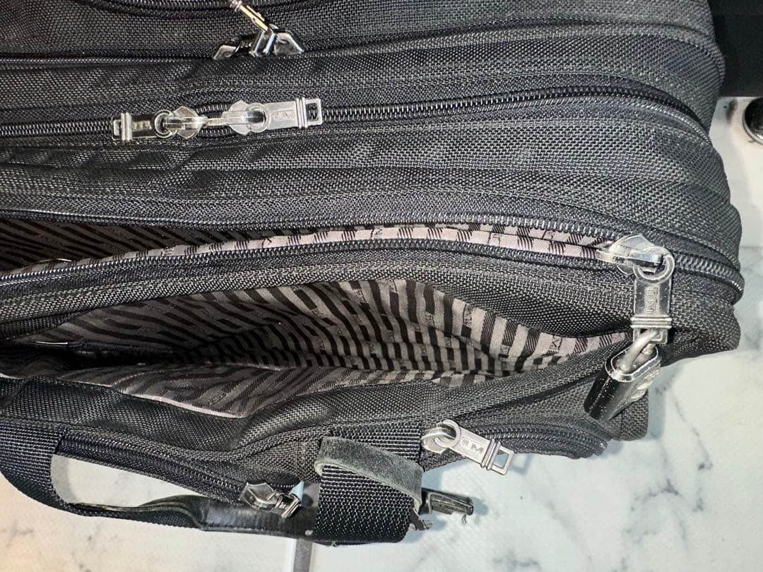 週末処分！TUMI バッグ 3点セット - メルカリ