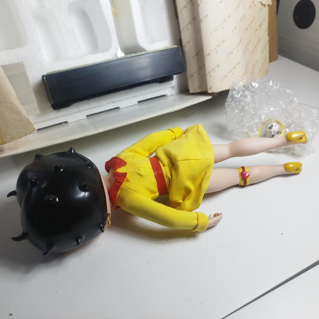 ダンバリーミント ベティ ブープ ショッピング スプリー Shoppi I3Ib