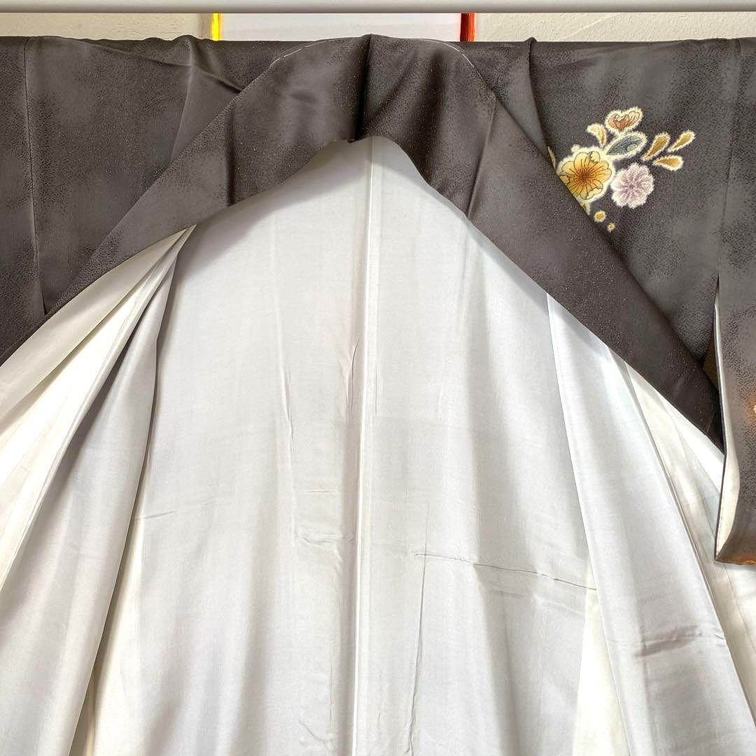 着物-辻が花着物61【未使用・しつけ付き】辻が花の訪問着 正絹 グレー