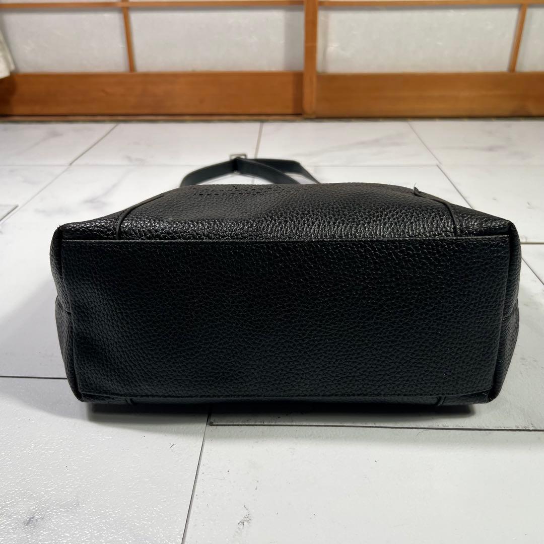 ヴィヴィアンウエストウッド ショルダーバッグ パンチングレザー ブラック