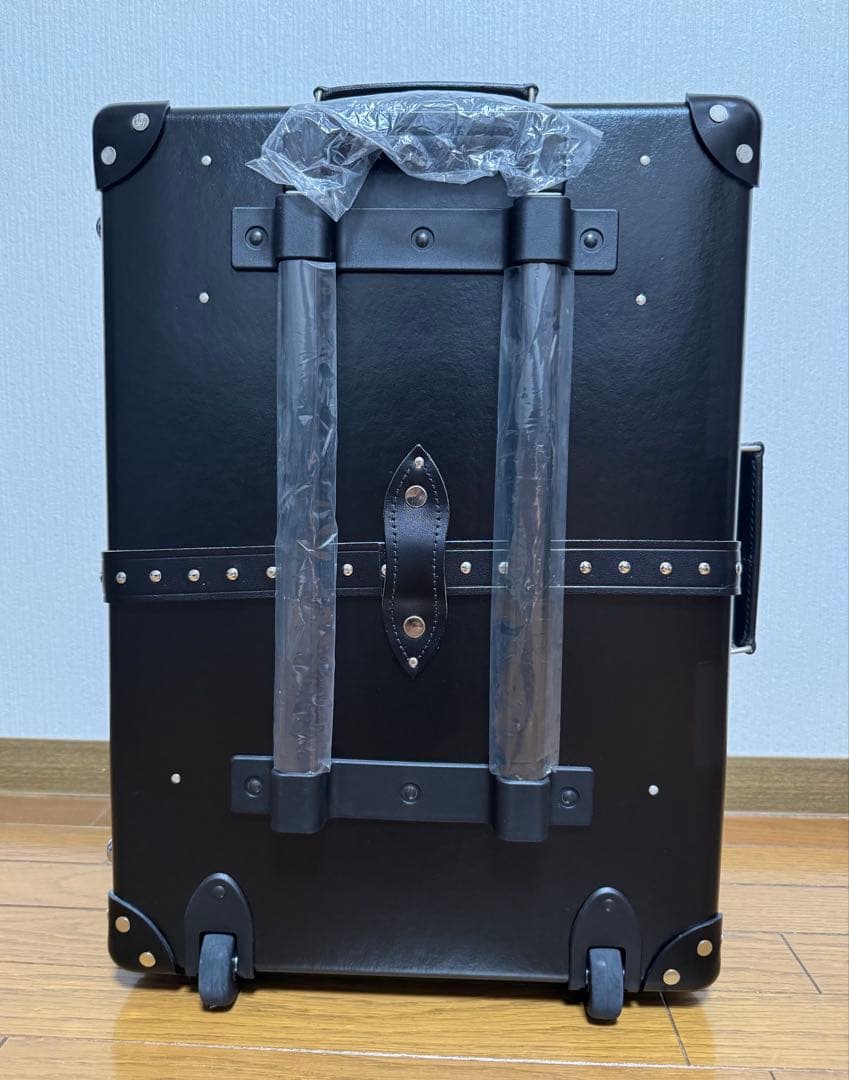 未使用美品】 アレキサンダー・マックイーン グローブトロッター