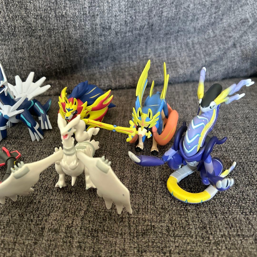 ポケモン　モンコレフィギュア等25点まとめ売り