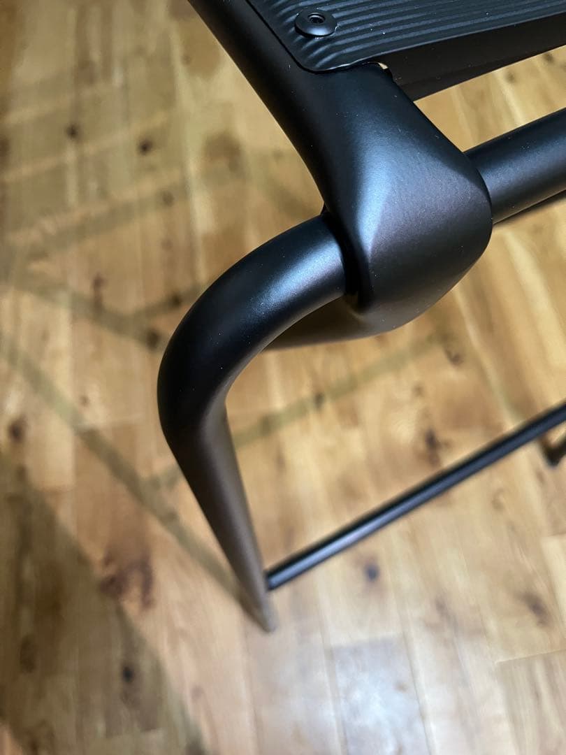 り*！様 デュエンデ　ハイスツール