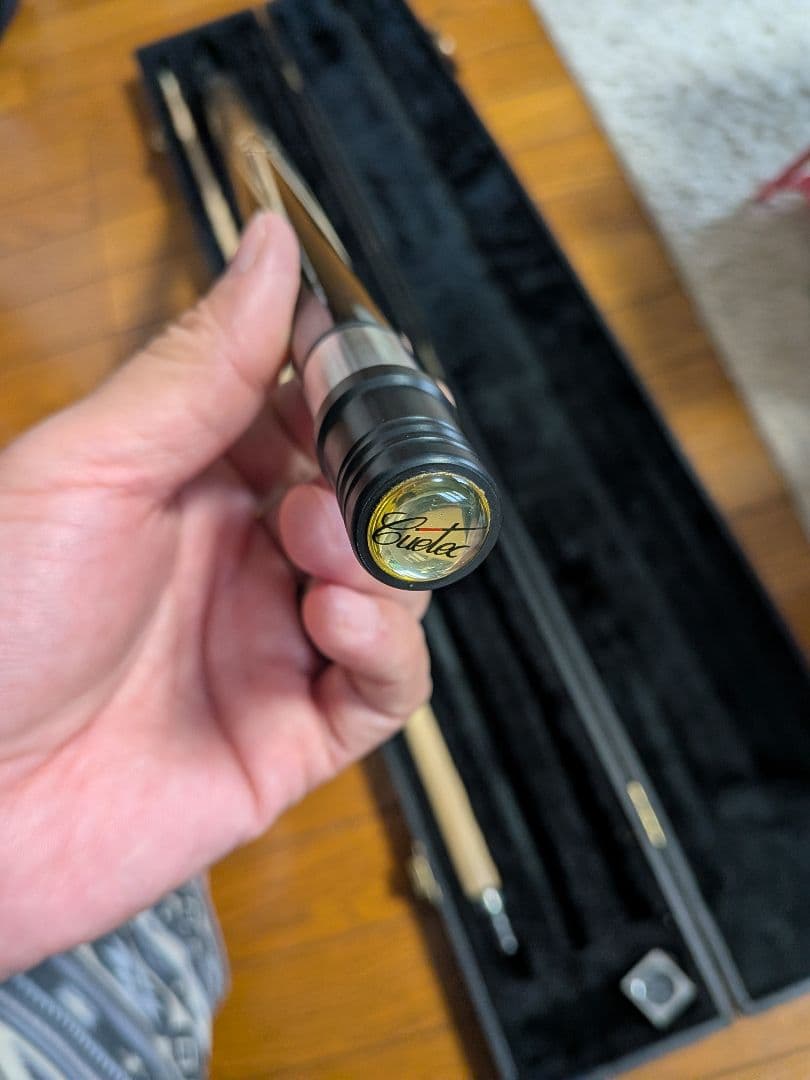 キューテック ビリヤードキュー （ケース付き）