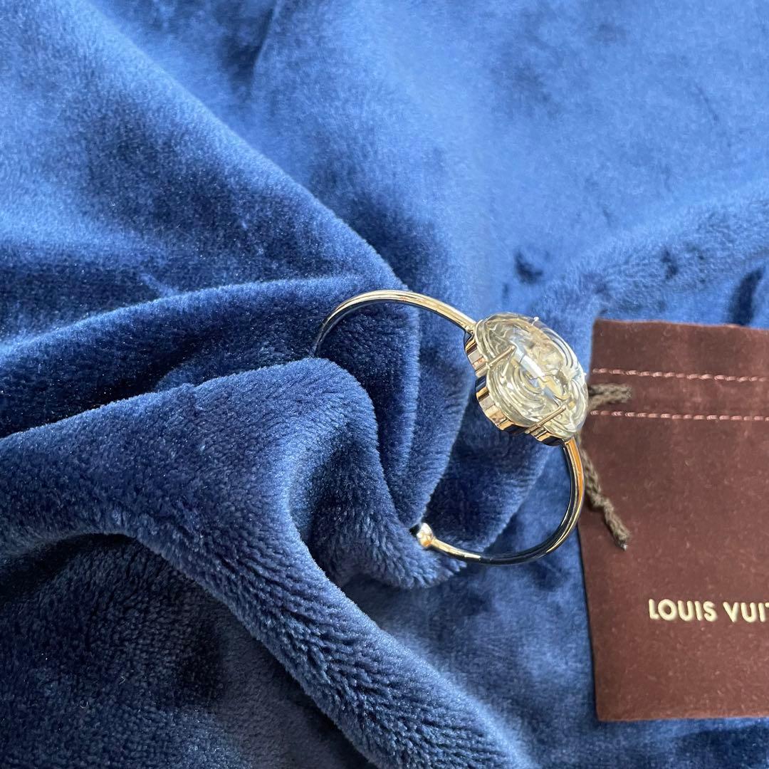 LOUIS VUITTON フラワーモチーフ　バングル&リング