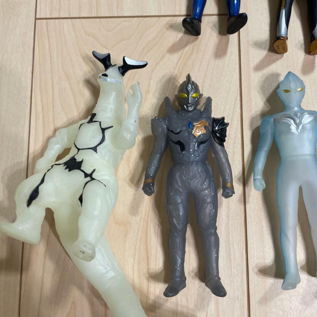 ウルトラマンフィギュア、その他ヒーロー130体ほど