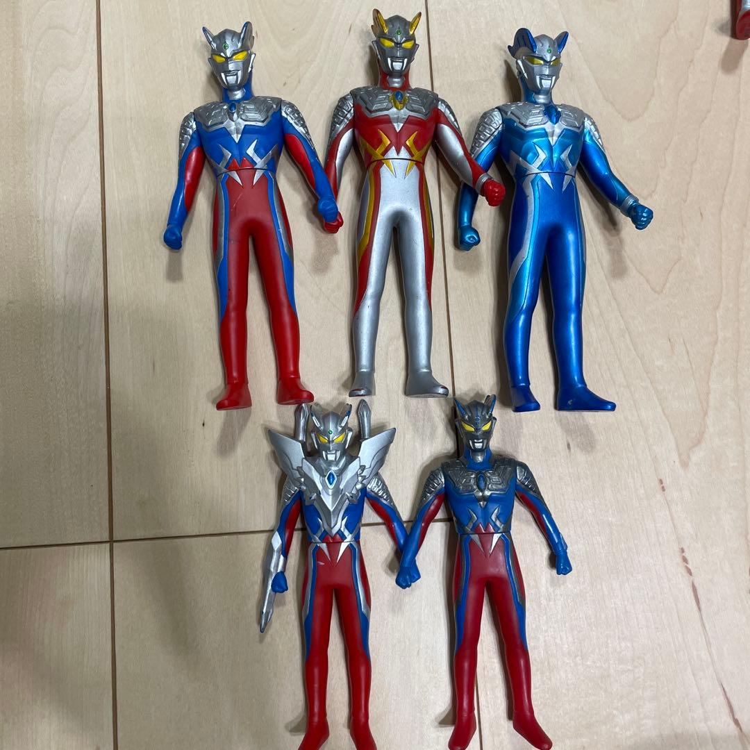 ウルトラマンフィギュア、その他ヒーロー130体ほど