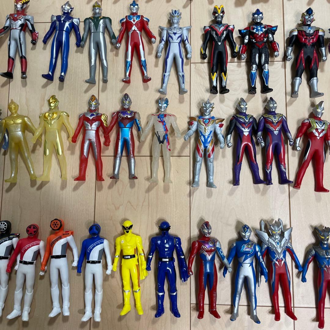 ウルトラマンフィギュア、その他ヒーロー130体ほど
