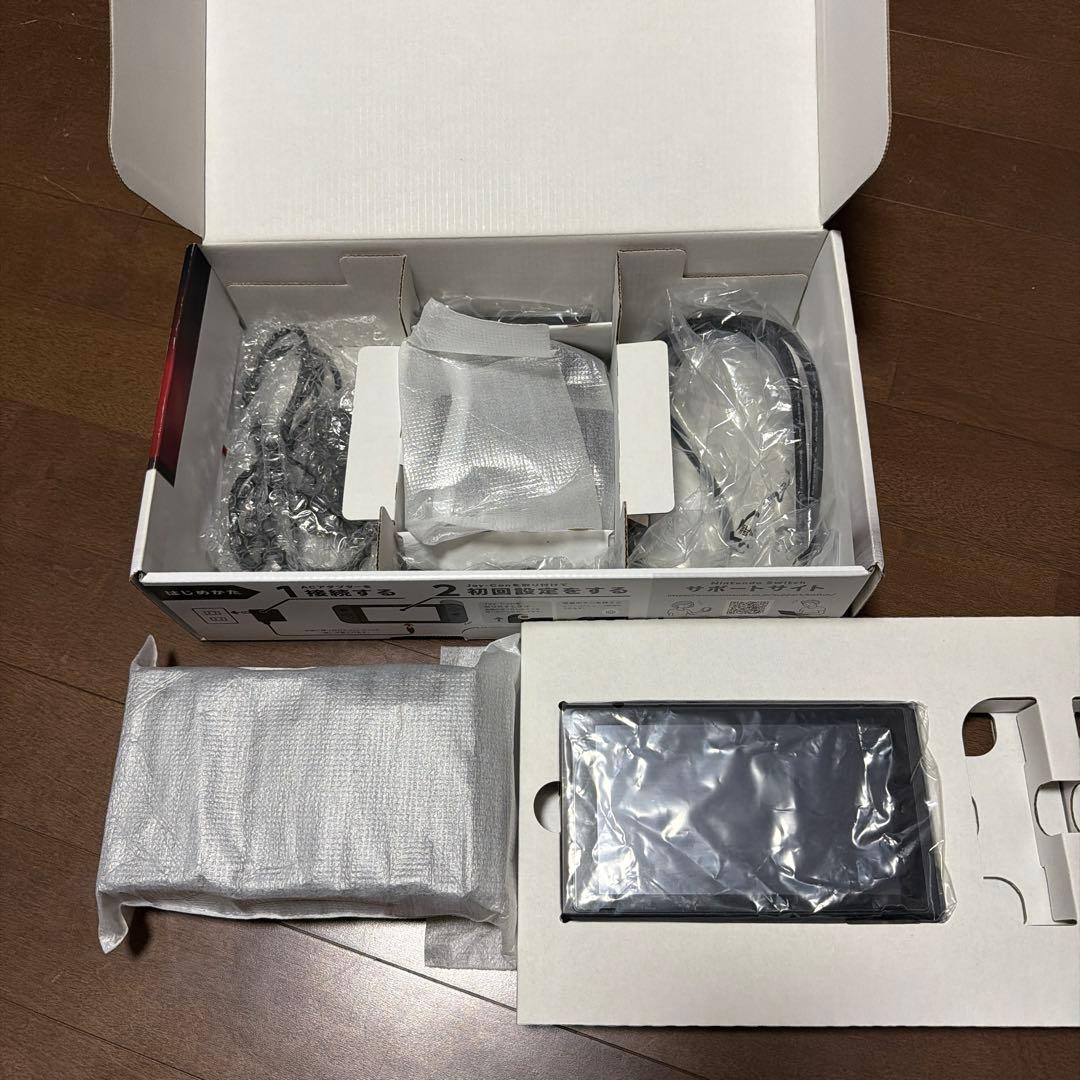 Nintendo Switch ブラック本体　どうぶつの森