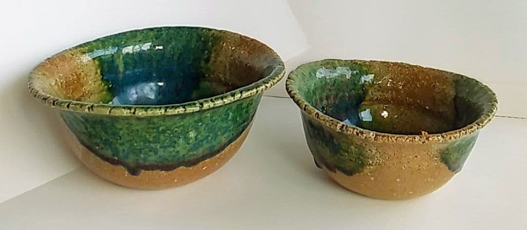 長倉翠子作　大小深鉢　作家の心が感じとれる作品