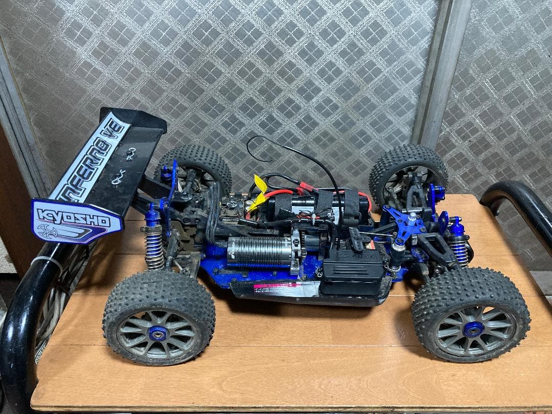 ●京商 1/8バギー インファーノVE レディーセット 送受信機付き！