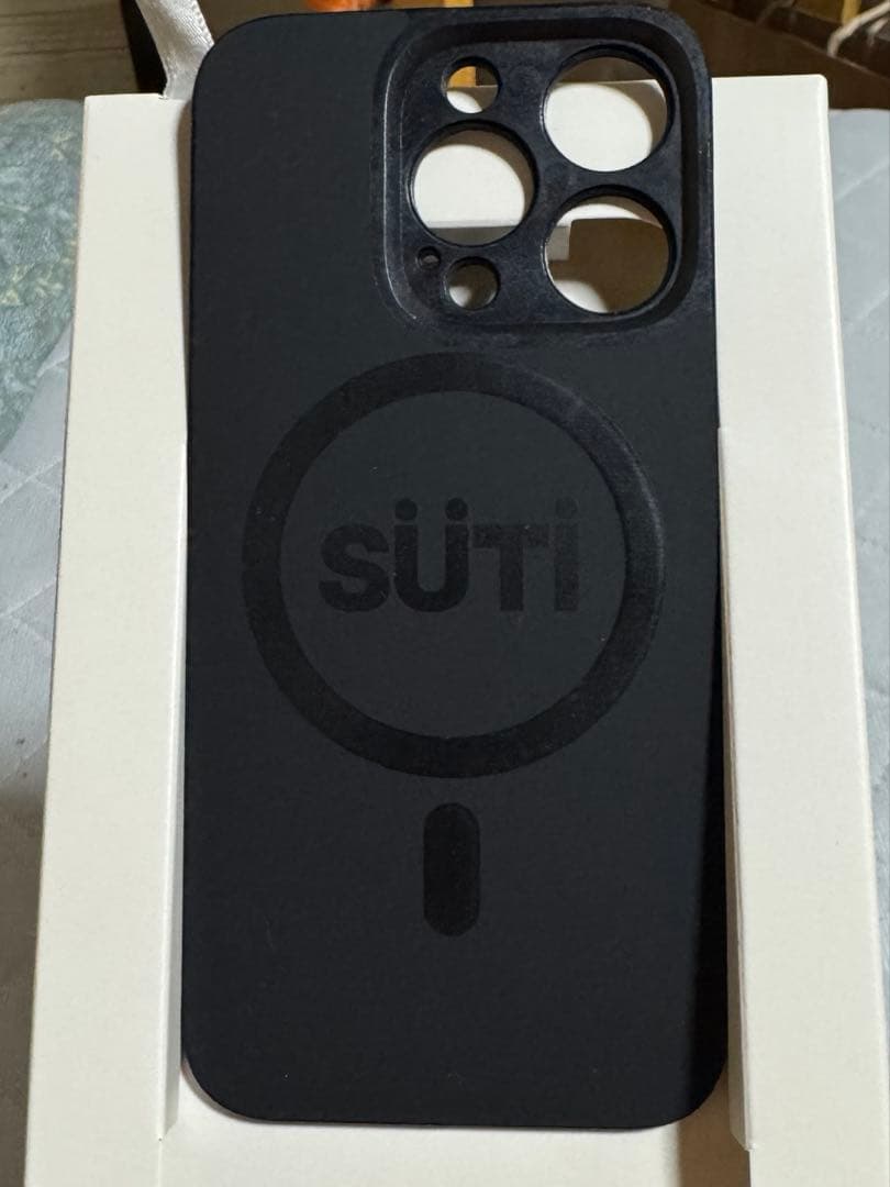 suti phone back iPhone15pro用 シリコン