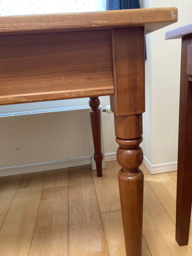 サザビー　アンティークダイニングテーブル　【アフタヌーンティールーム】【送料込】