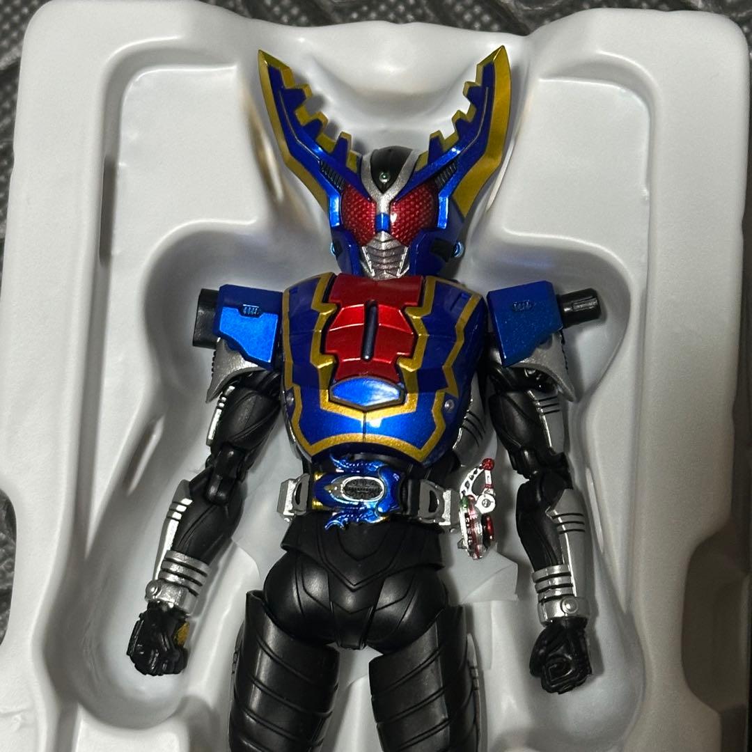 S.H.figuarts 真骨彫製法 仮面ライダーガタック ハイパーフォーム