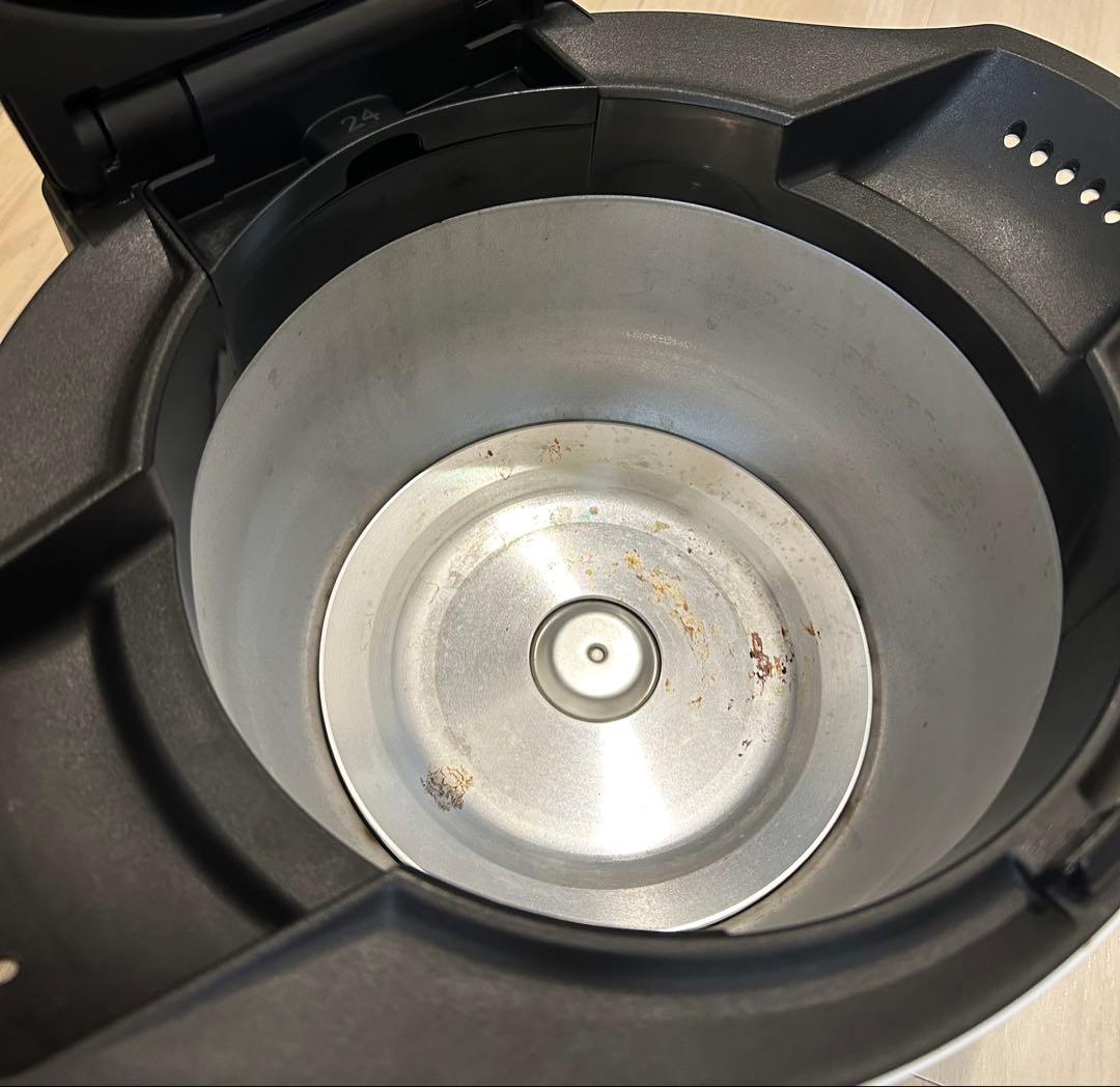 SHARP シャープ ヘルシオ ホットクック 2.4L KN-HW24E-W