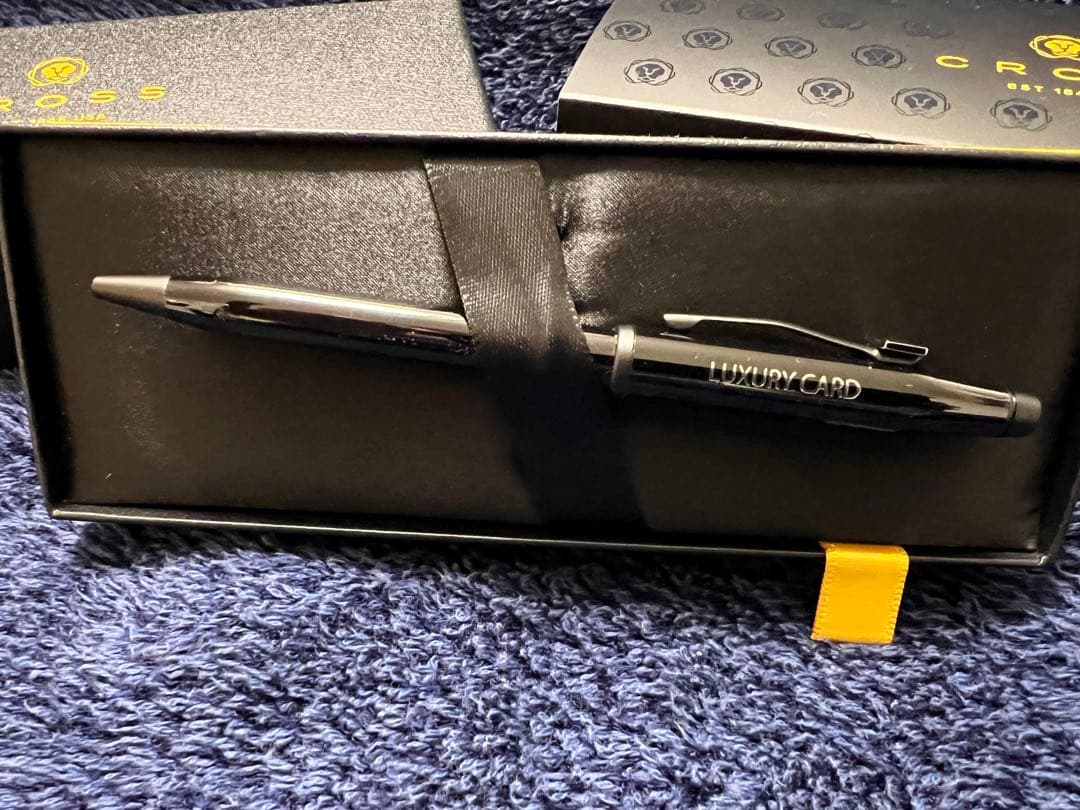 非売品】 ラグジュアリーカード x CROSS 特別カスタマイズ ボールペン