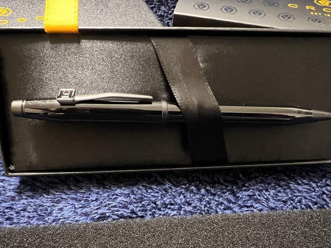 非売品】 ラグジュアリーカード x CROSS 特別カスタマイズ ボールペン