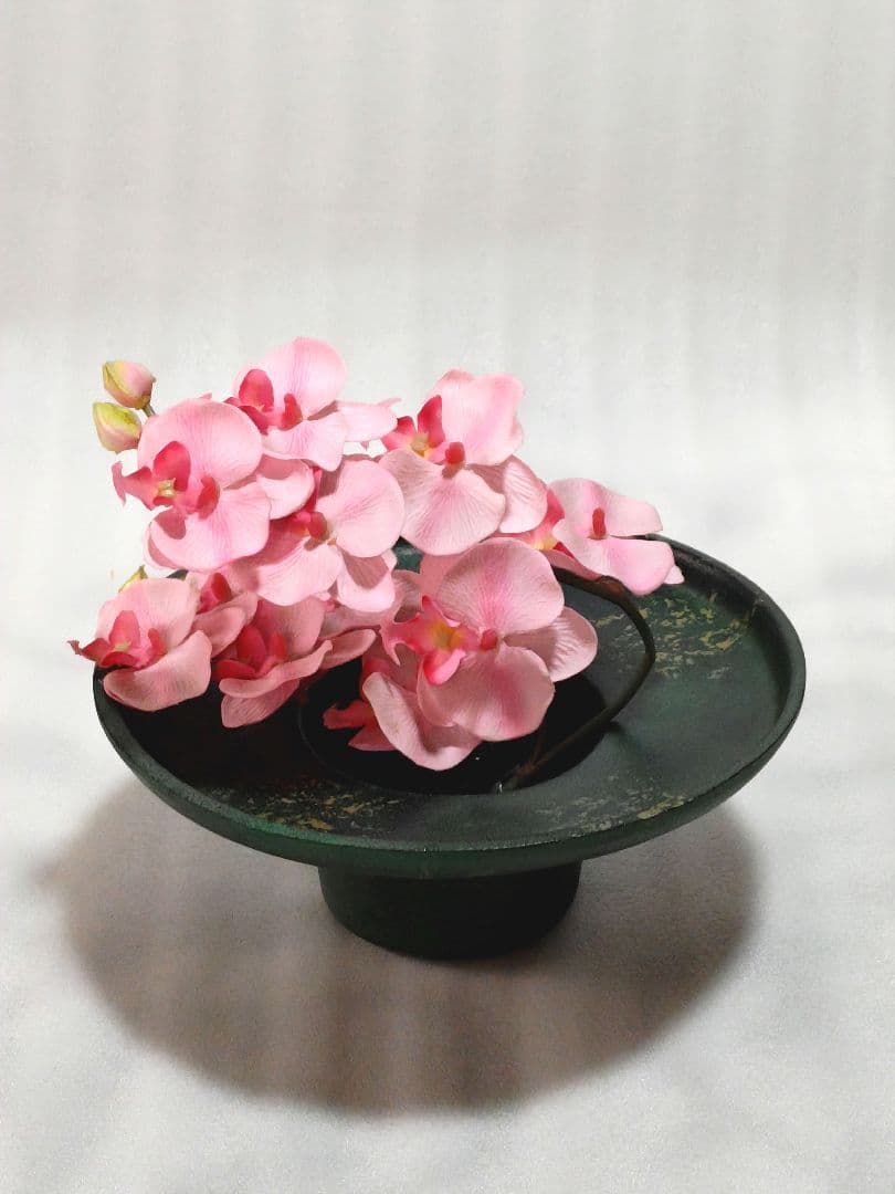 特製美術床置 金属工芸 御所車 花器 花生 花びん 花入 菊模様 置物飾り