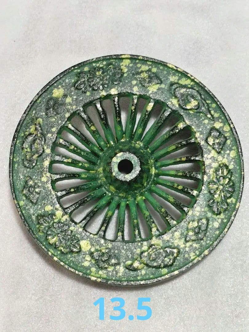 特製美術床置 金属工芸 御所車 花器 花生 花びん 花入 菊模様 置物飾り