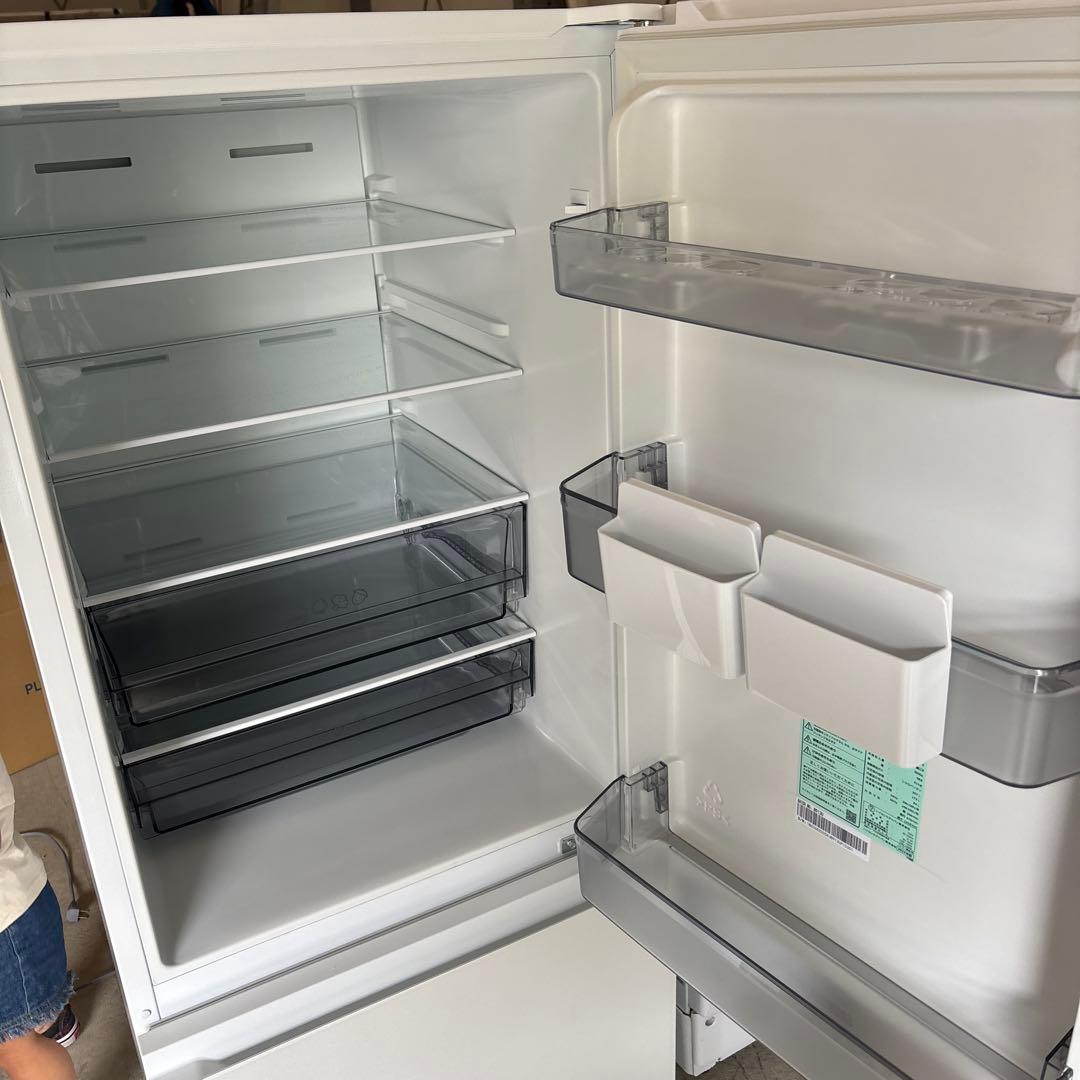 冷凍冷蔵庫　2024年製　　全定格257ℓ