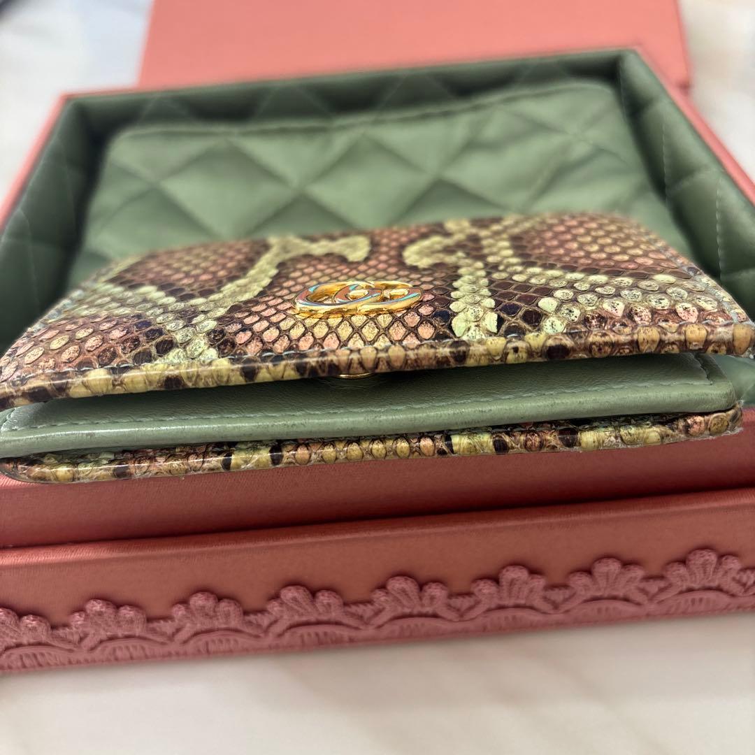 【箱付き】GUCCI GGマーモント パイソン 二つ折り財布