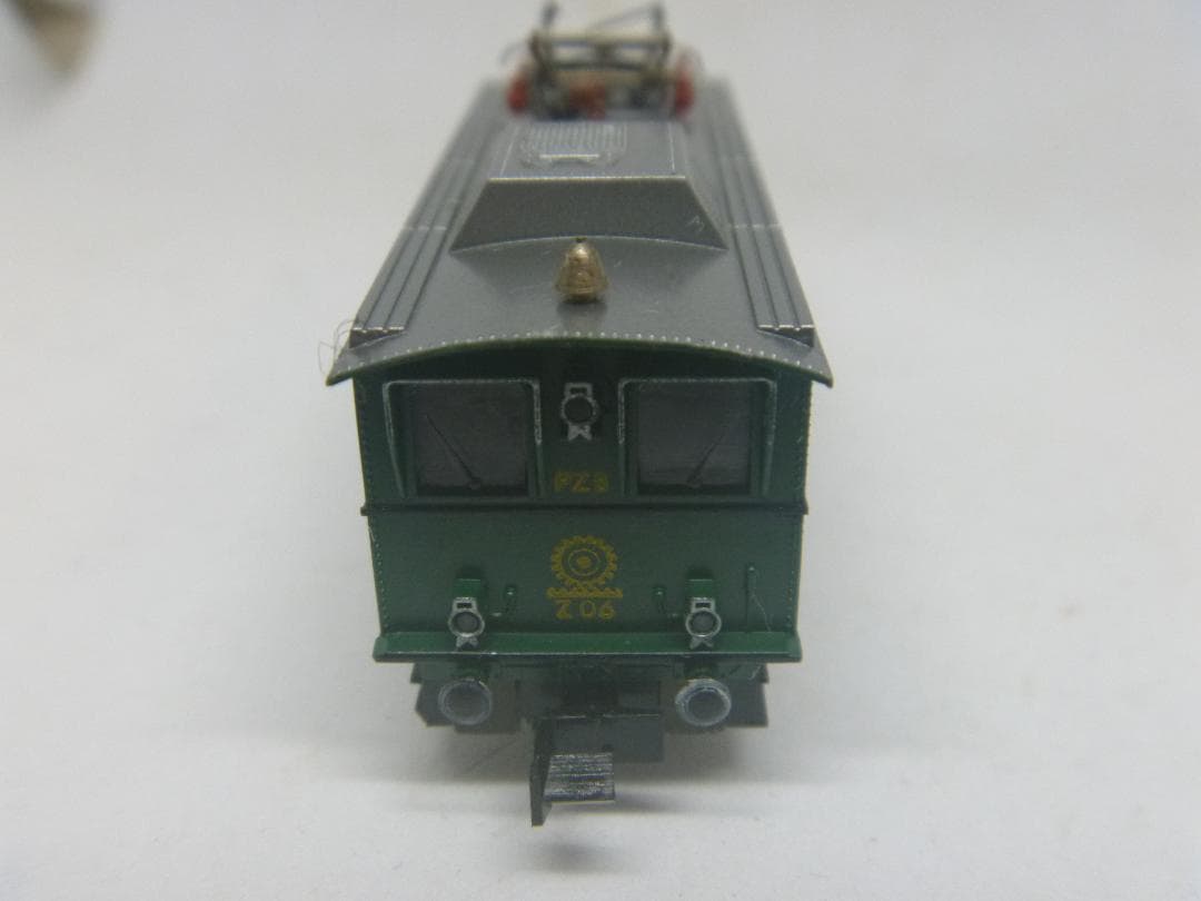 Nゲージ アプト式 3軸 電気機関車(フライシュマン)