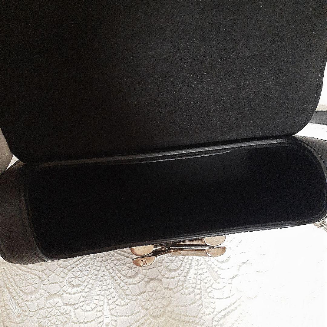 Louis Vuitton ツイスト　ブラック ショルダーバッグ