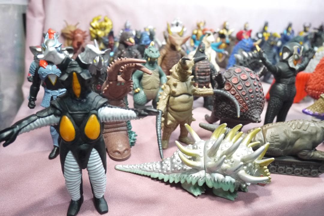 ウルトラ怪獣シリーズ500怪獣ソフビ82体セット