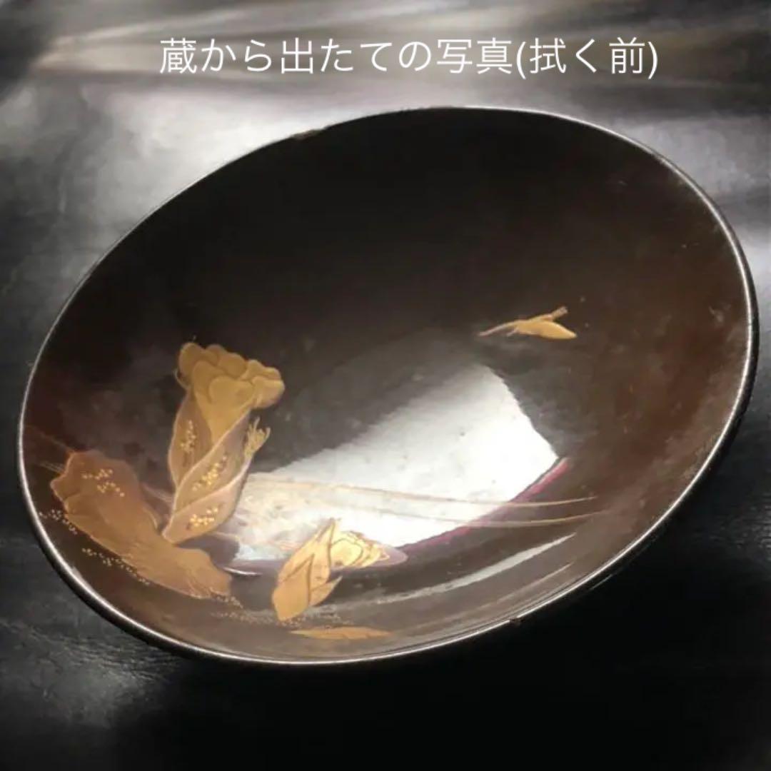 蔵から凄いお品物が出てきました。金で絵ががれた渡鳥と蕗の薹の漆塗り、蒔絵の盃