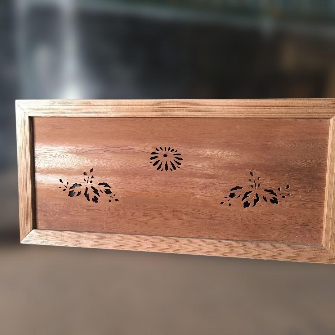 木製 インテリアパネル 花柄彫刻入り - メルカリ