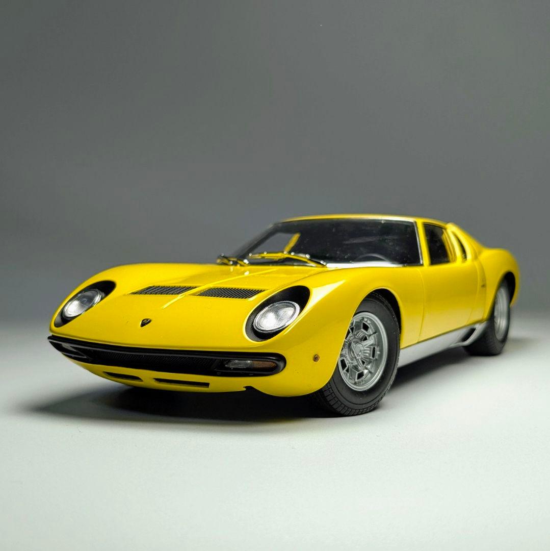 1/18 オートアート ランボルギーニ ミウラ SV イエロー