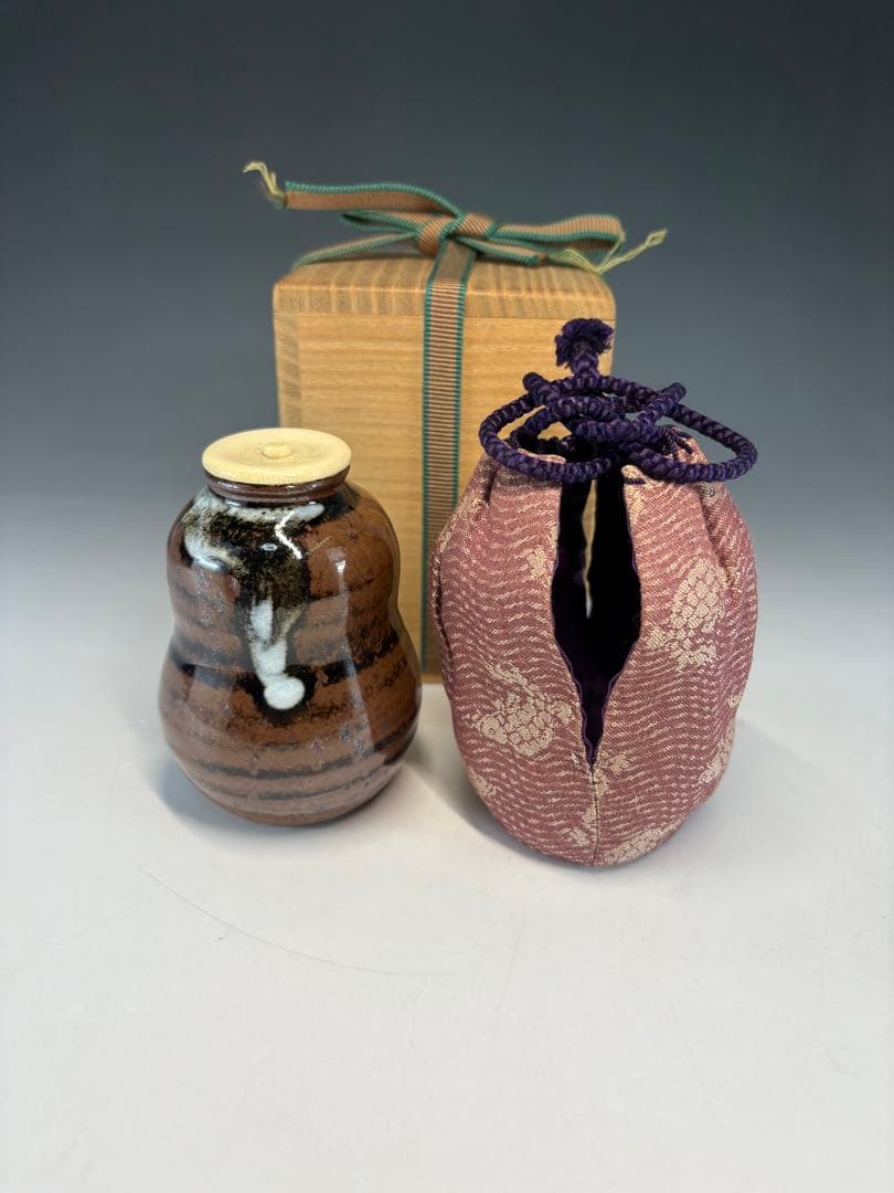 【中古品】沈壽官　瓢茶入　瓢箪から駒（合わせ箱）USED〈税込•送料込〉午年　馬