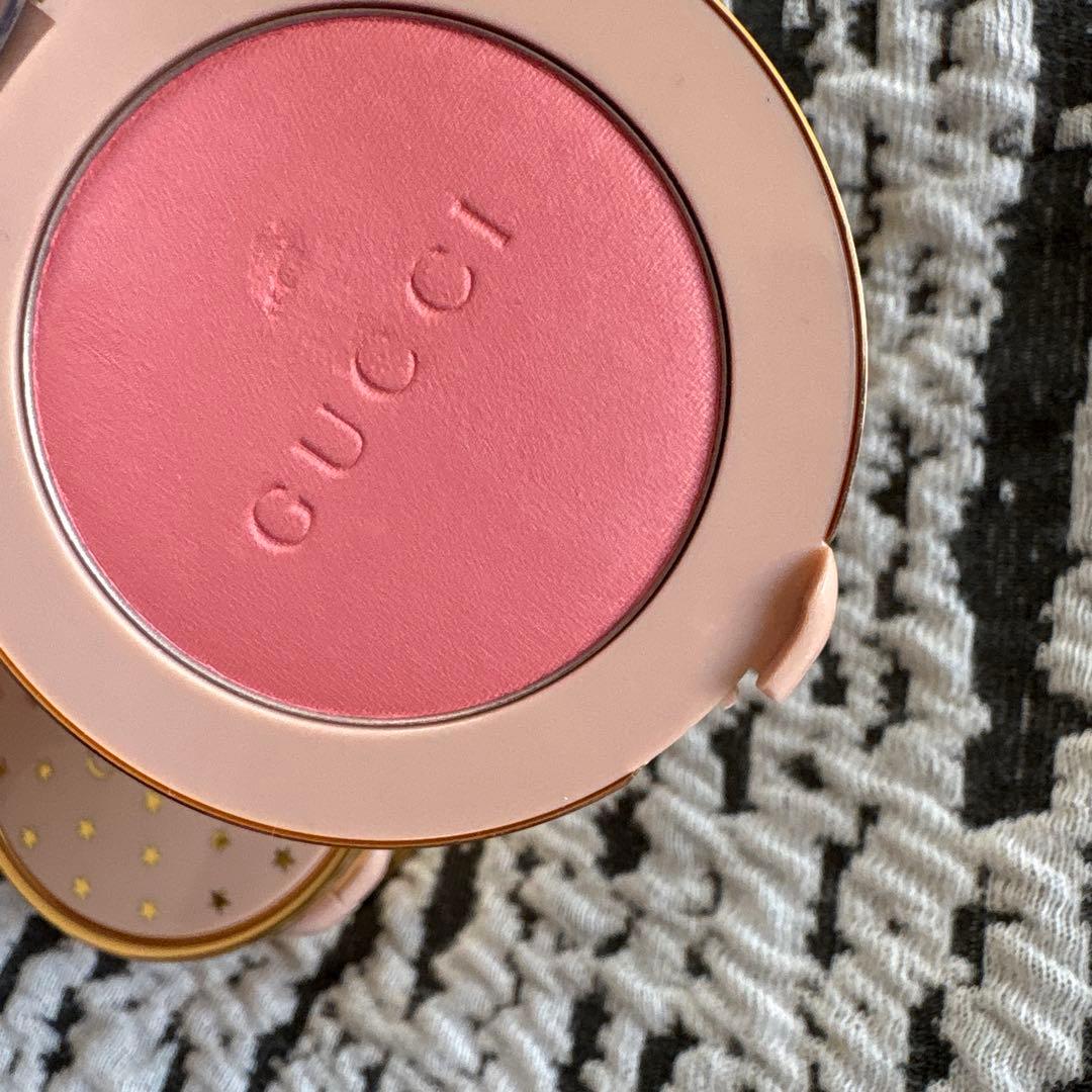 Kakikawa irishGUCCI パウダーチーク2点