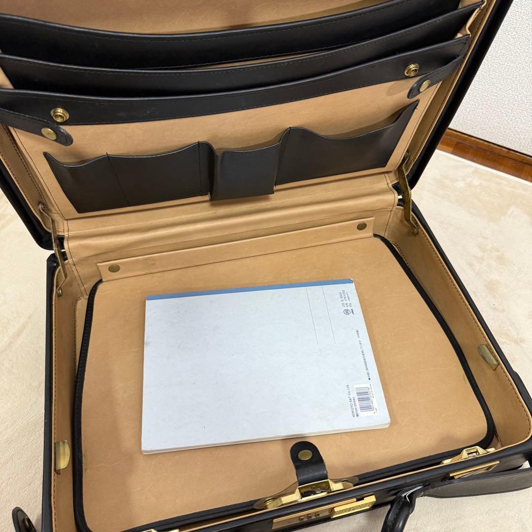 ハートマン　アタッシュケース　オールレザー　A4収納　ダイヤルロック　黒