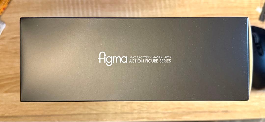 【新品】figma 「フリューテッドアーマー」塗装済み可動フィギュア