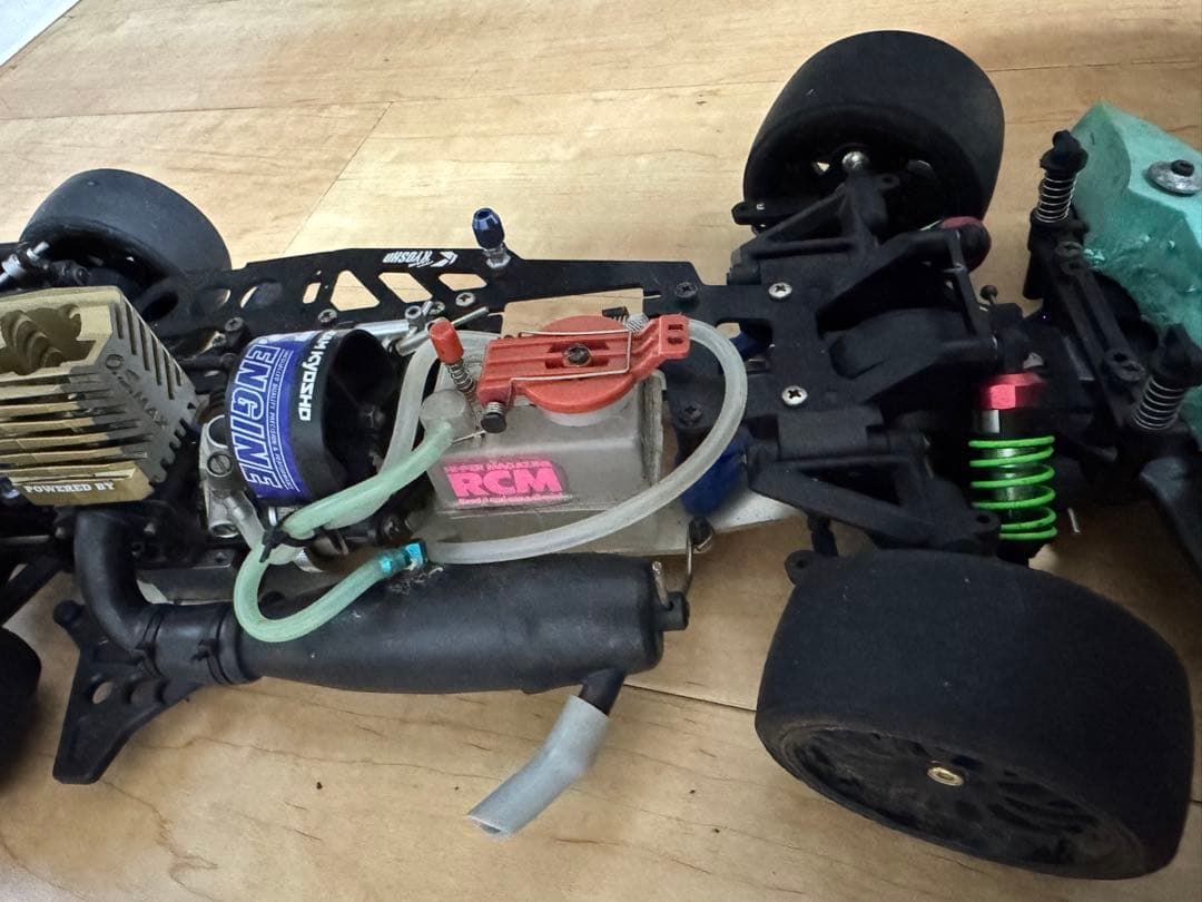 Kyosho ガソリンエンジン ラジコンカー